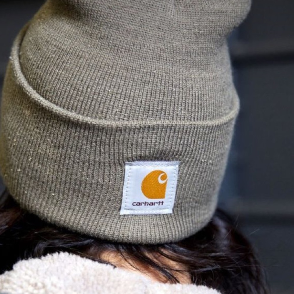 Grey Carhartt Beanie NWT - Picture 1 of 4
